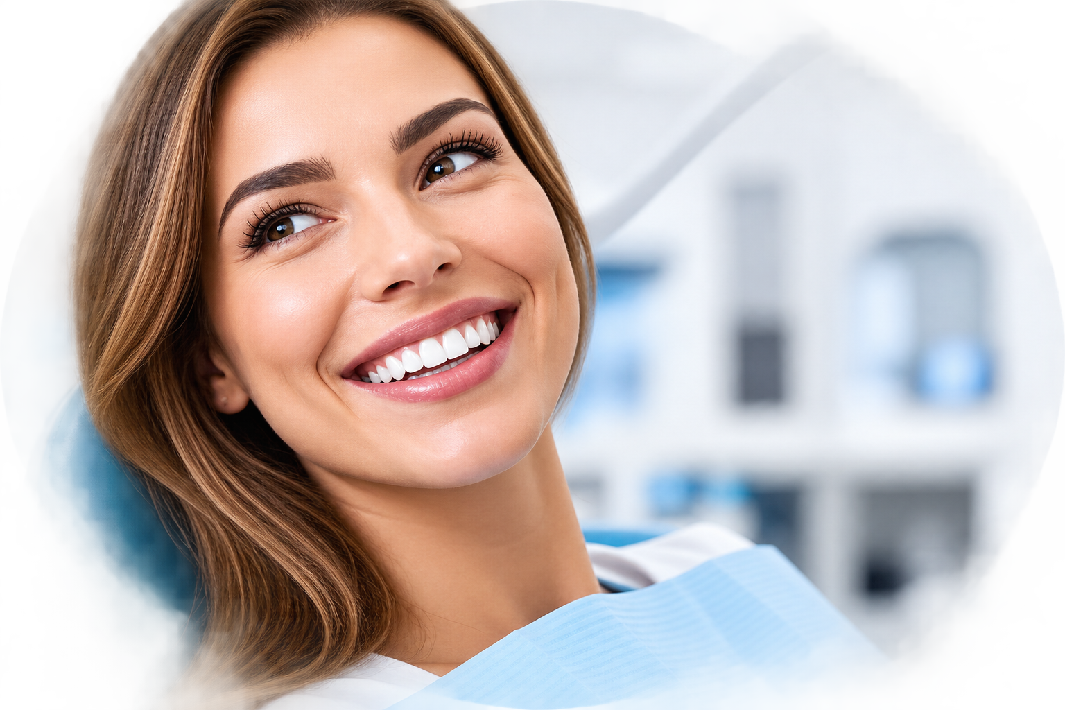 Vilnius Dental laiminga pacientė su tobula šypsena